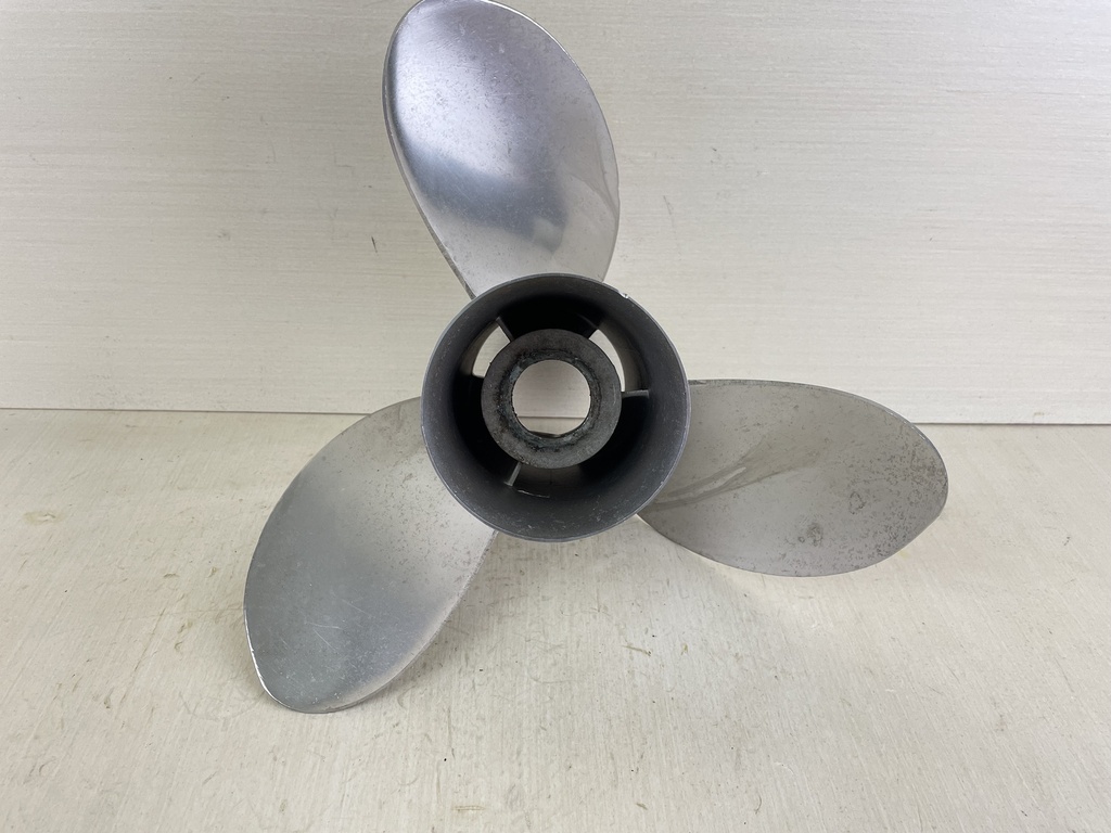 Mercury Mercruiser 48-16992A45 LASII 13.50X22 RH Stainless Steel Propeller