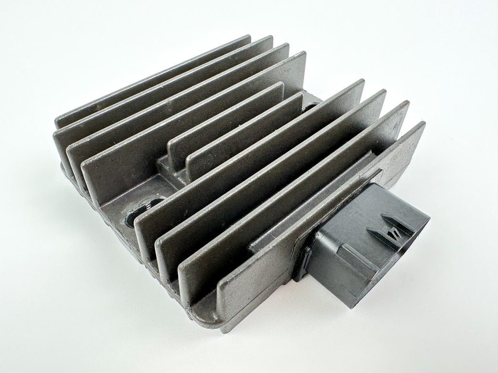 2003 Yamaha 115 HP 4 Stroke Outboard Rectifier & Regulator 68V-81960-00-00 OEM