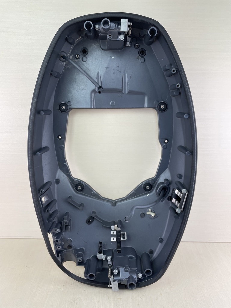 2004+ Yamaha 150HP 4 Stroke Outboard Bottom Cowling Pan Assembly 63P-42710-01-8D