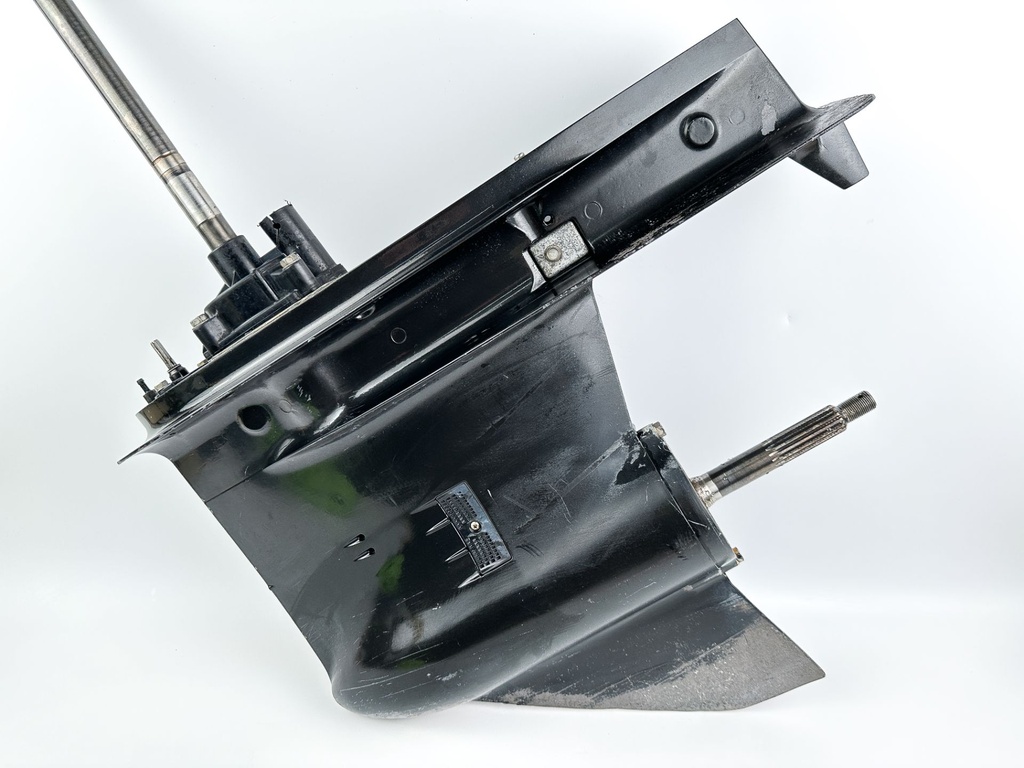 2016 Suzuki 175 HP 4 Stroke Outboard Lower Unit Gear Case 50040-96838-0EP OEM