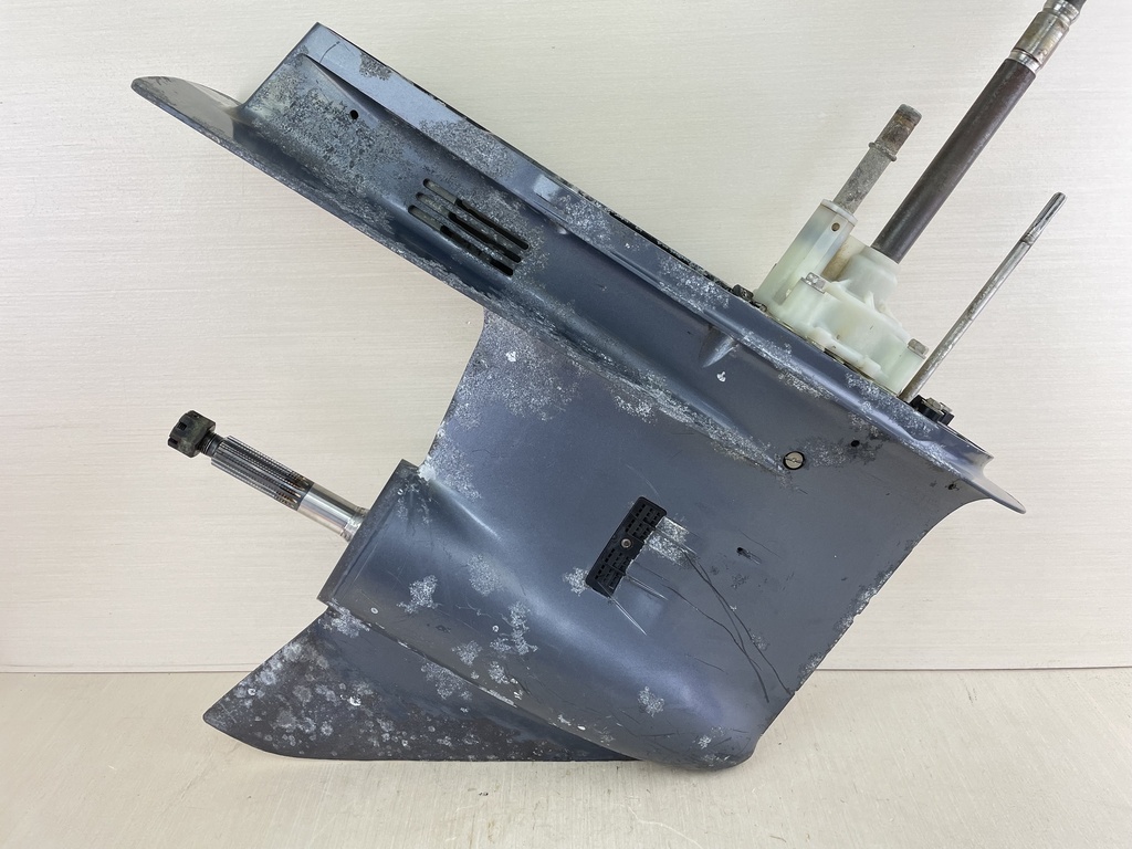 2004+ Yamaha 150HP 4 Stroke Outboard 25" XL Shaft Lower Unit Gear Case 63P-45300-14-8D