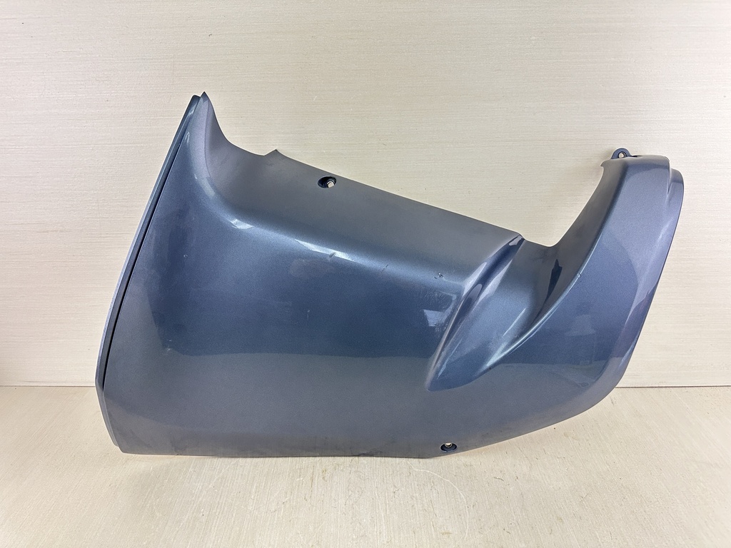 04 Yamaha 225HP  Outboard Right Starboard Apron Cowling Cover 69J-42771-00-8D