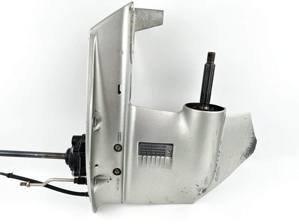 1998 Honda 50HP 4 Stroke Outboard 20" L Lower Unit Gear Case RH 41100-ZW4-H13ZA