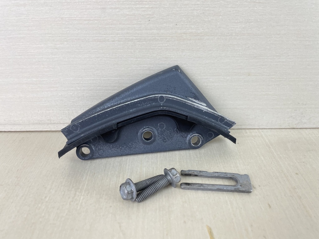 2012 Yamaha 50HP 4 Stroke Outboard Cable Cover Fitting Plate 6C5-42738-00-8D