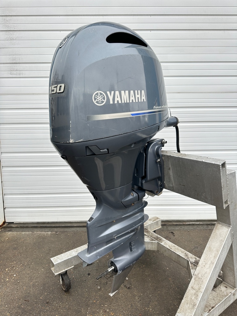 2015 Yamaha 150HP 4 Stroke Outboard Engine W/ 25" Shaft - Serviced