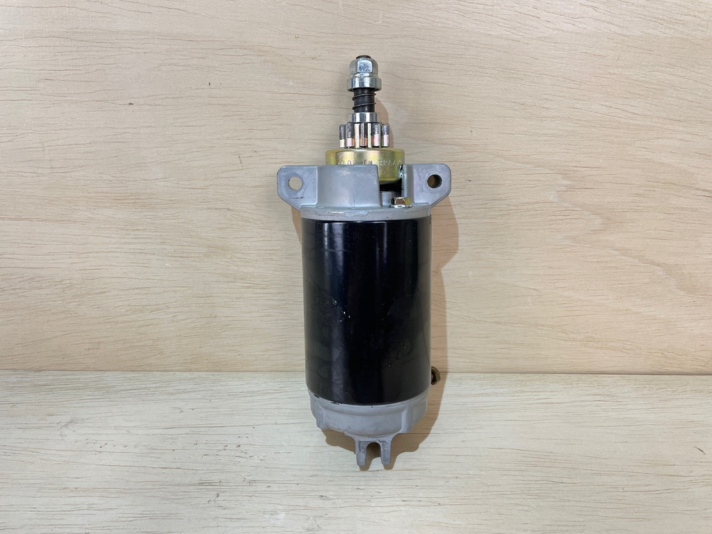 2006 Yamaha 40HP Outboard Engine Starter Motor Assembly 67C-81800-02-00