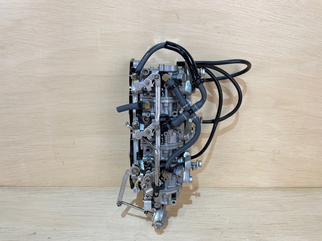 2006 Yamaha 40HP Outboard Engine 4 Stroke Carburetor Assembly Set of 3