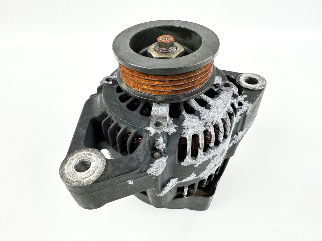 2001 Honda 130 HP 4 Stroke Outboard Alternator 31630-ZW5-003 OEM