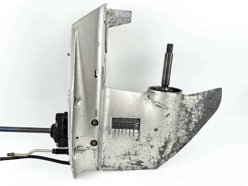 1999 Honda 50 HP 4 Stroke Outboard 20" Lower Unit Gear Case 41100-ZW4-H13ZA OEM