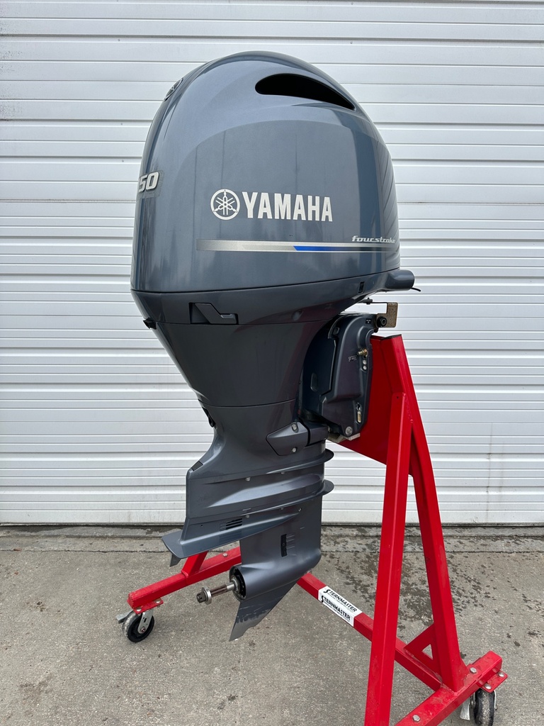 2021 Yamaha F150 150HP 4 Stroke Outboard Engine W/ 25" Shaft 105 Hours