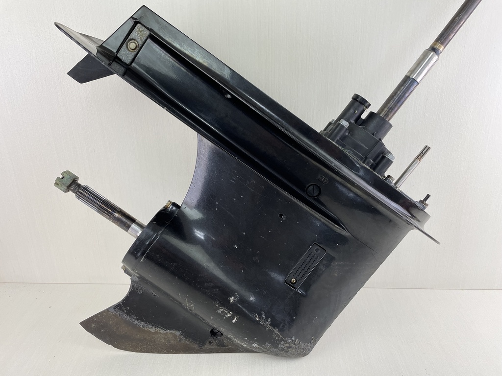01-2011 Suzuki DF 115 HP 4 Stroke Outboard 25" Lower Unit Gear Case Assembly RH