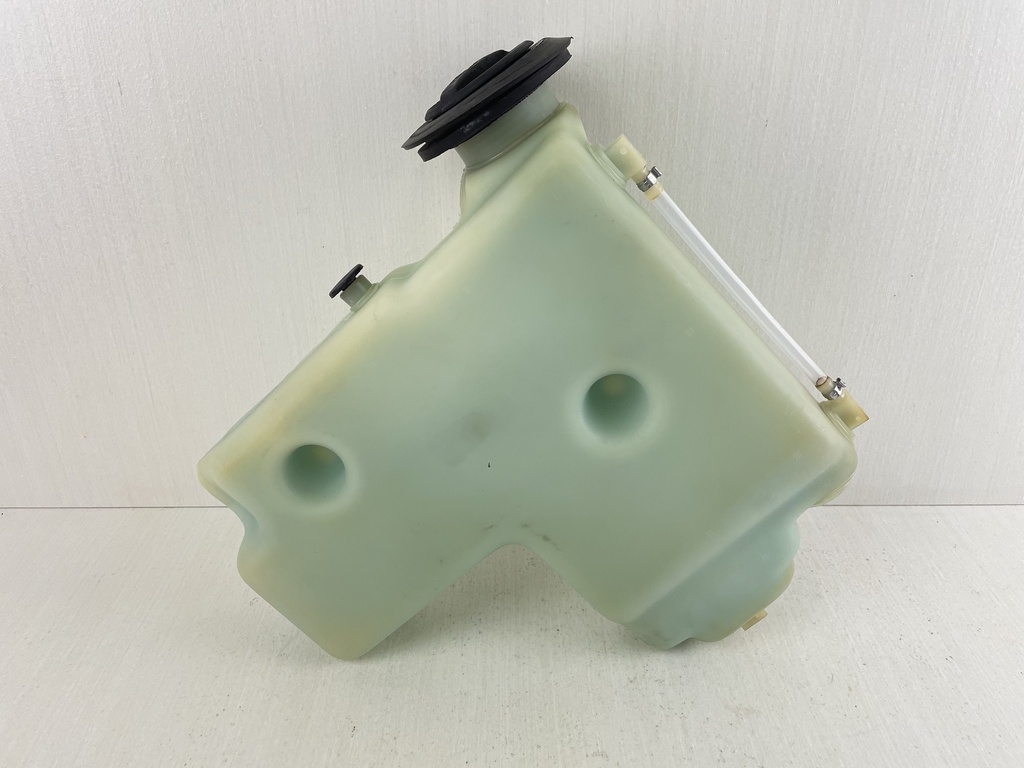 Mercury 50 55 60 HP 2 Stroke Outboard Oil Tank 812718T1
