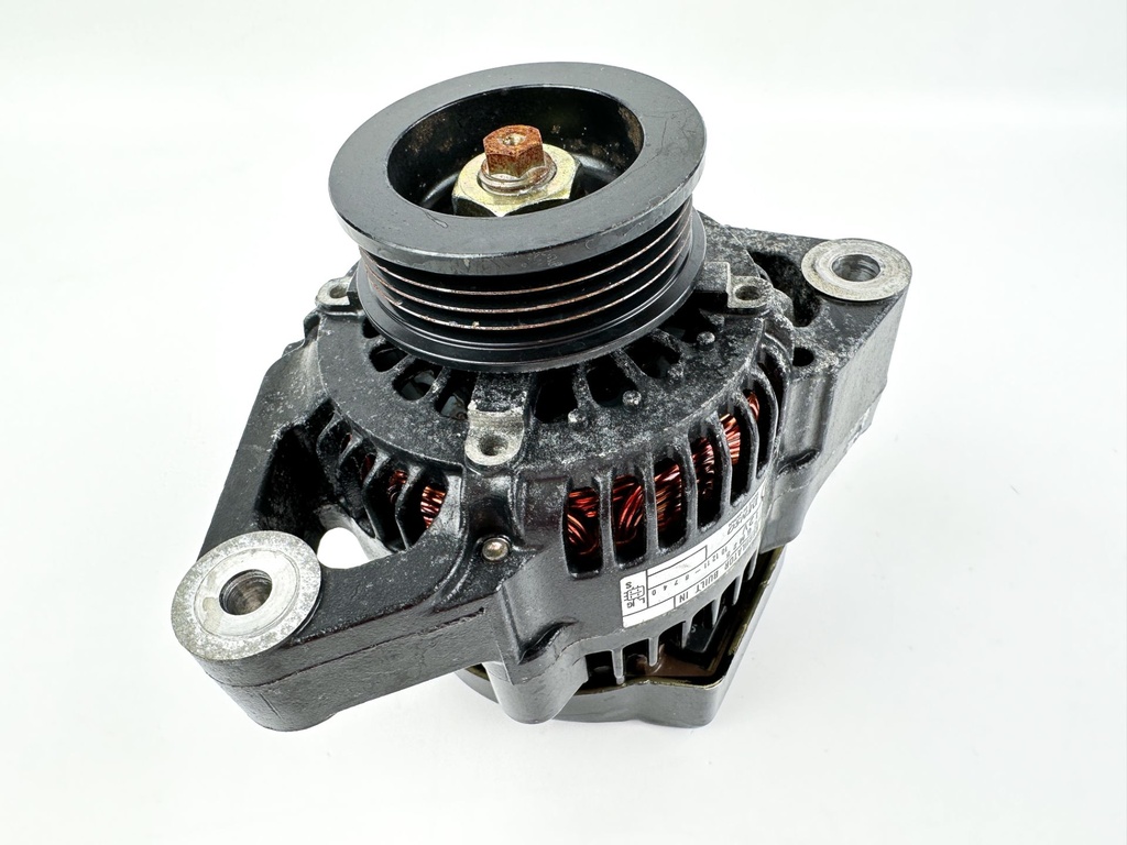 2004 Honda 135 HP 4 Stroke Outboard Alternator 31630-ZY6-013 OEM