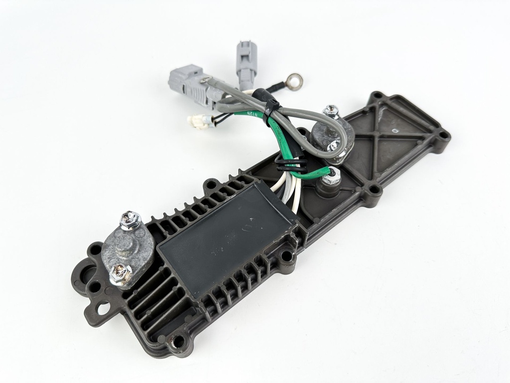 2018 Suzuki 115 HP 4 Stroke Outboard Rectifier & Regulator 32800-92J00 OEM