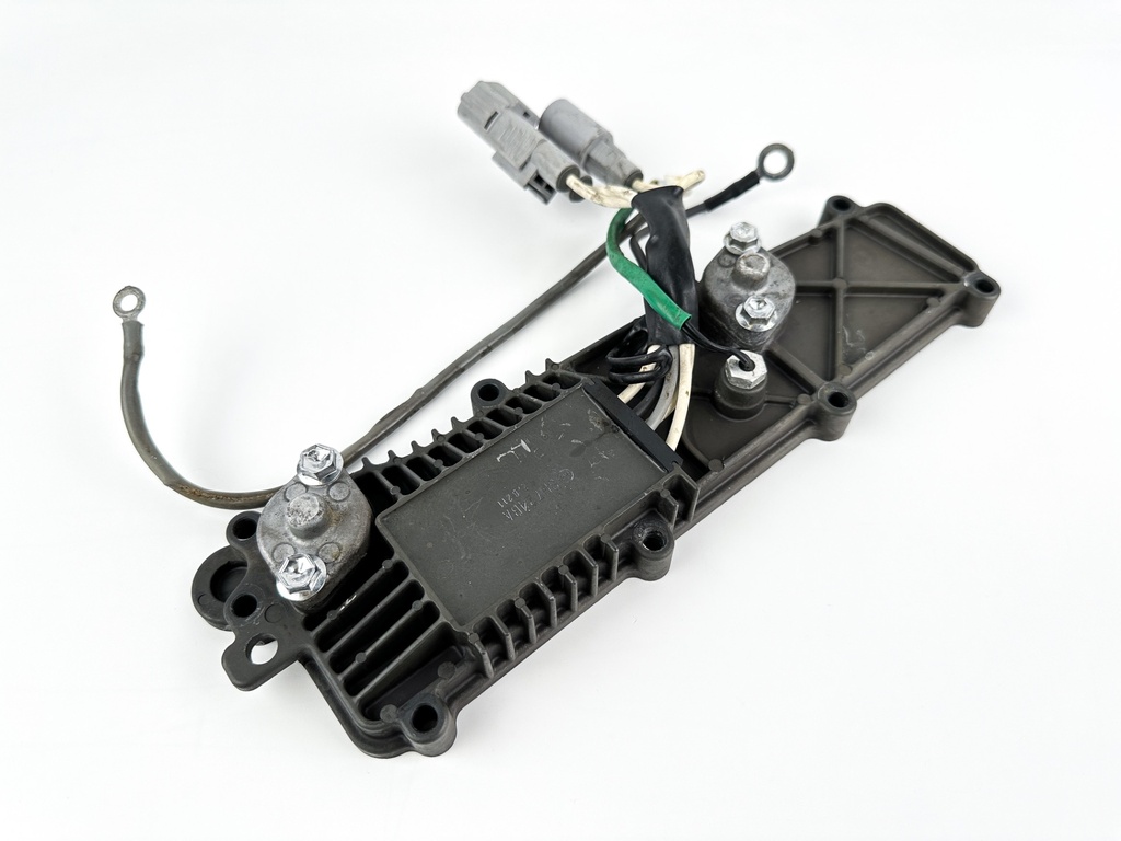 2013 Suzuki 140 HP 4 Stroke Outboard Rectifier & Regulator 32800-92J00 OEM