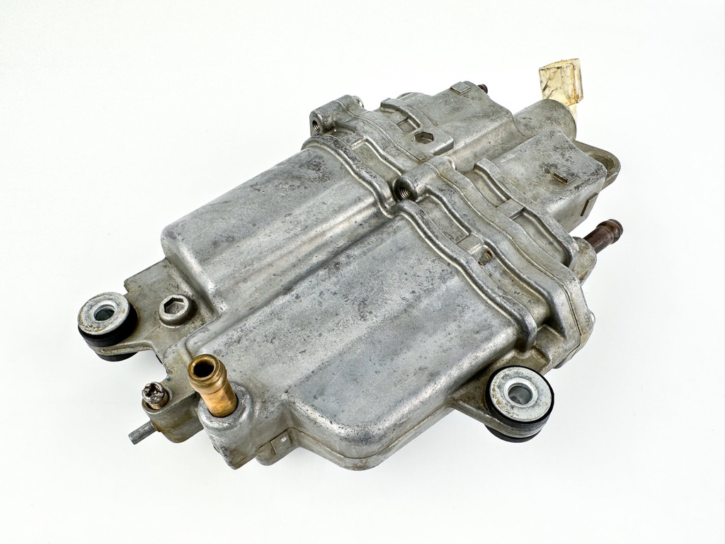 2004 Suzuki 115 HP 4 Stroke Outboard Vapor Separator Tank VST 15600-90J01 OEM