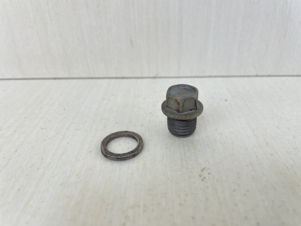 Yamaha Oil Drain Plug 90340-14M06-00