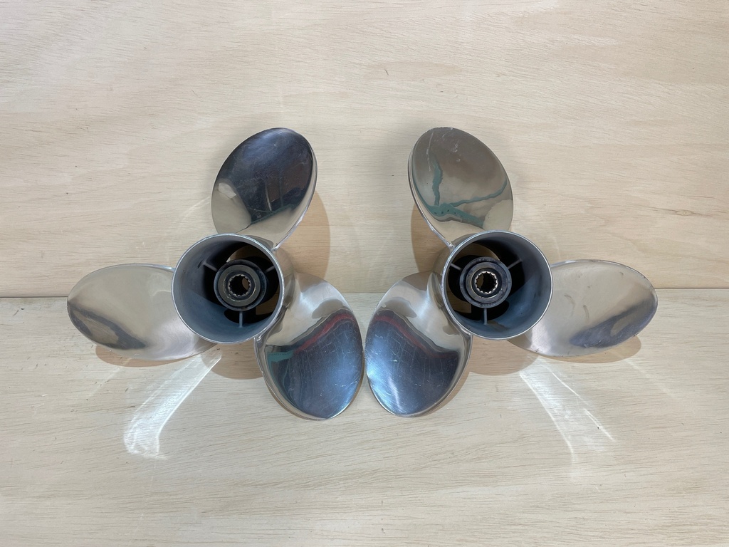 Pair Rebel 15 1/4 X 19 RH LH 3 Blade Stainless Steel Propellers 763990 & 763991