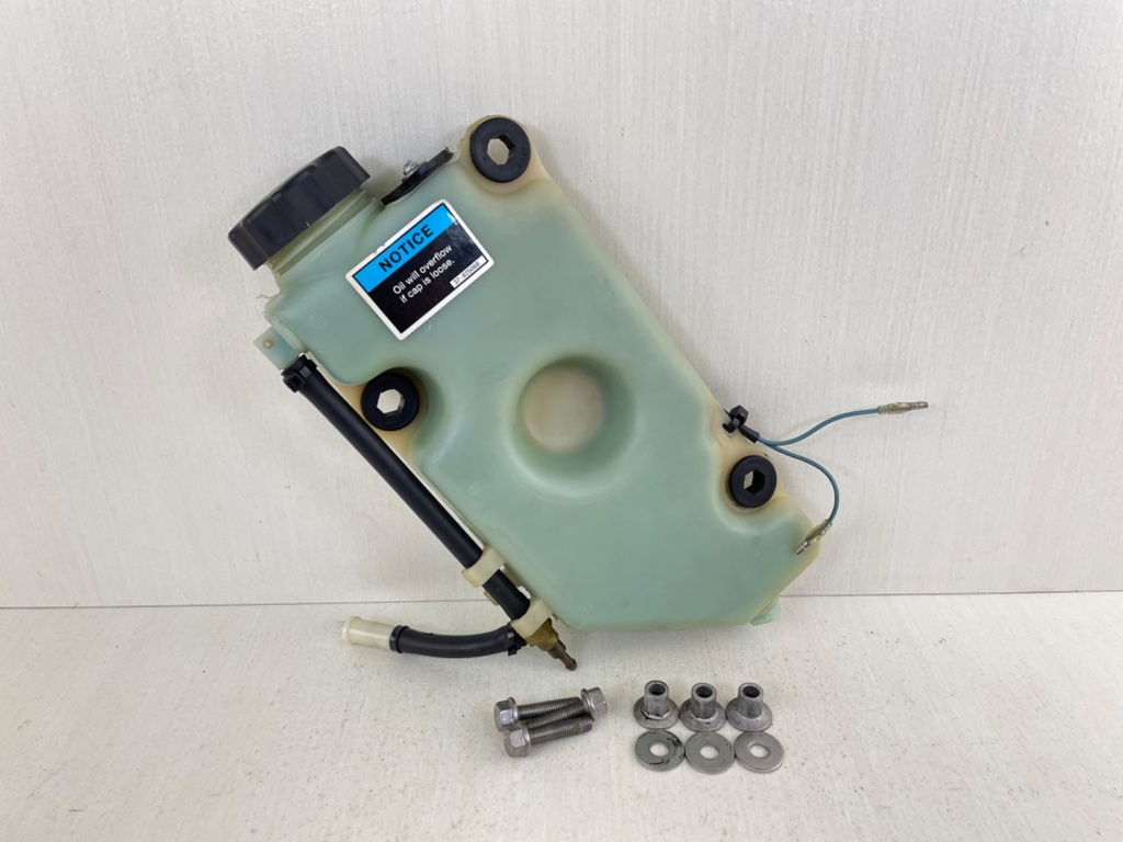 Mercury 200 225 250 300 HP 2 Stroke Outboard Oil Tank With Sensor 830889A4