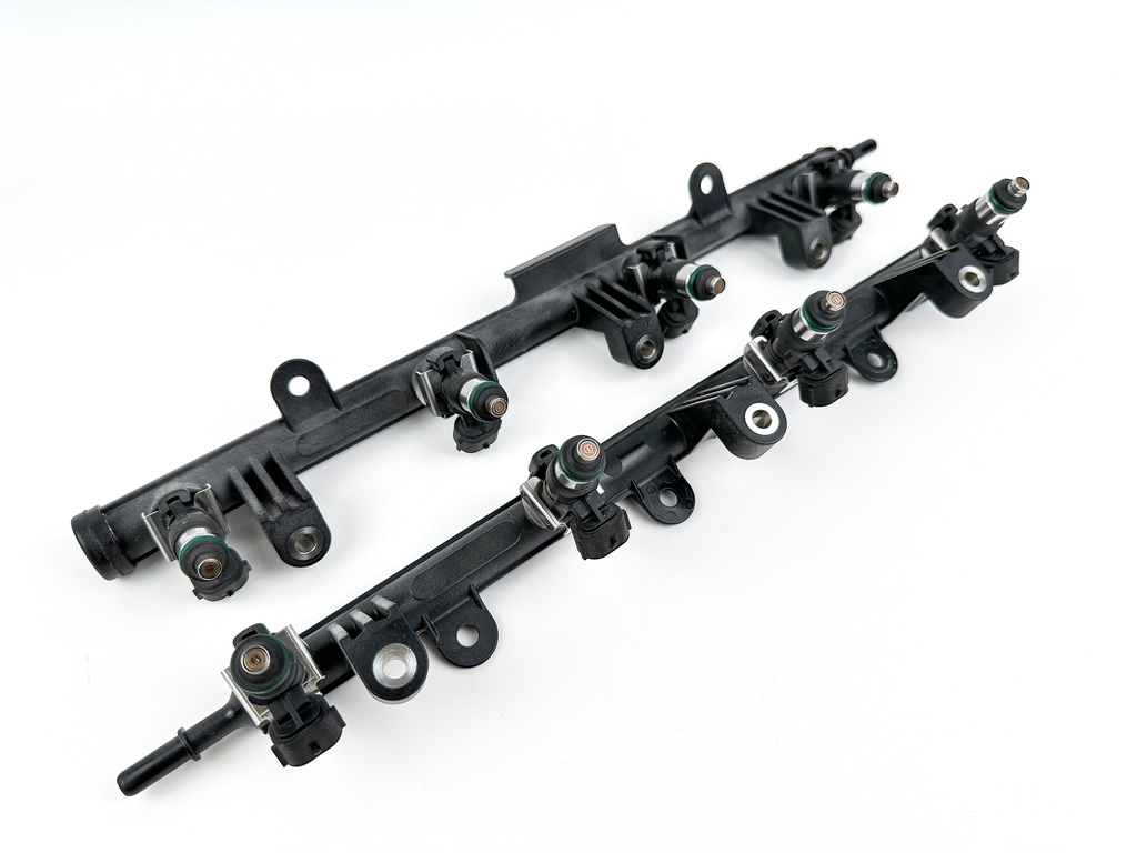 2012 Yamaha F350 350HP 4 Stroke Outboard Fuel Injector Set With Rails 6AW-13160-10-00