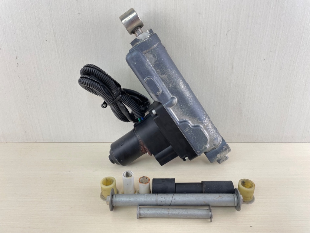 Yamaha 8 9.9 15 HP Outboard Power Trim & Tilt Assembly 69G-43840-00-4D