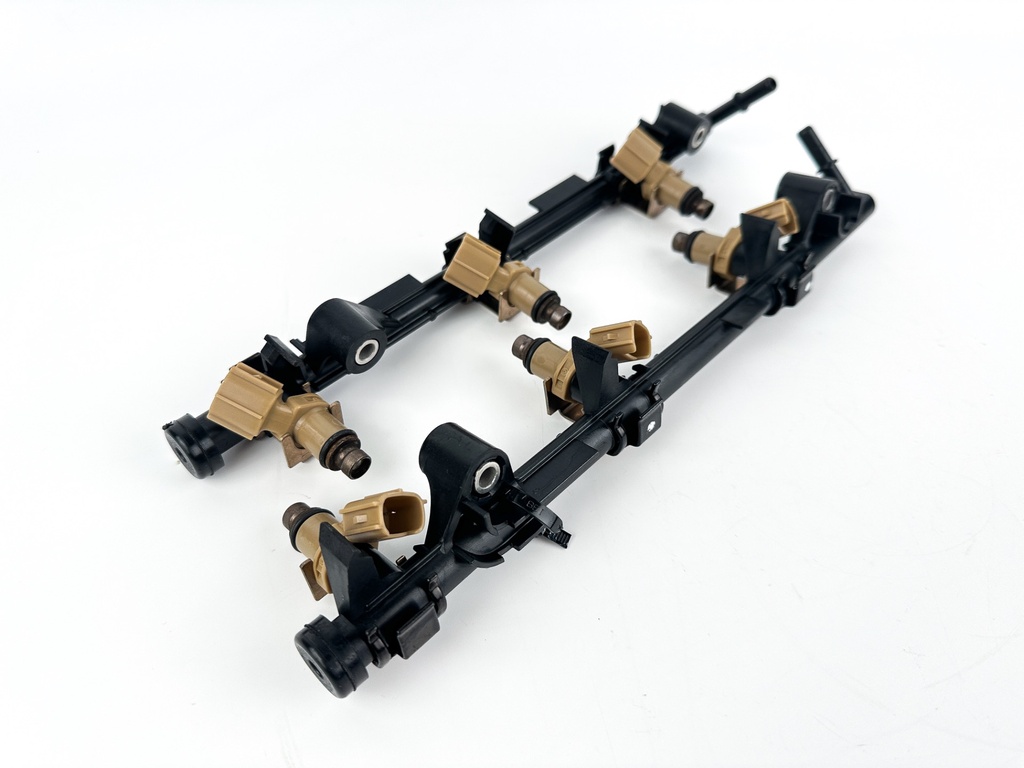 2008 Yamaha 250 HP 4 Stroke Outboard Fuel Injector Set W/ Rail 6P2-13761-10-00 OEM