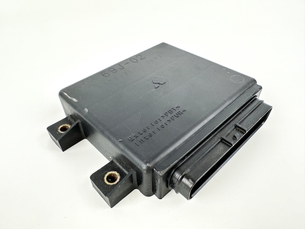 2003 Yamaha 225 HP 4 Stroke Outboard Engine Control Unit ECU 69J-8591A-02-00 OEM