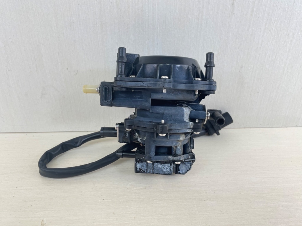 1985-05 Johnson Evinrude 40 45 50 55 60 HP 2 Stroke VRO Pump 3 Wire