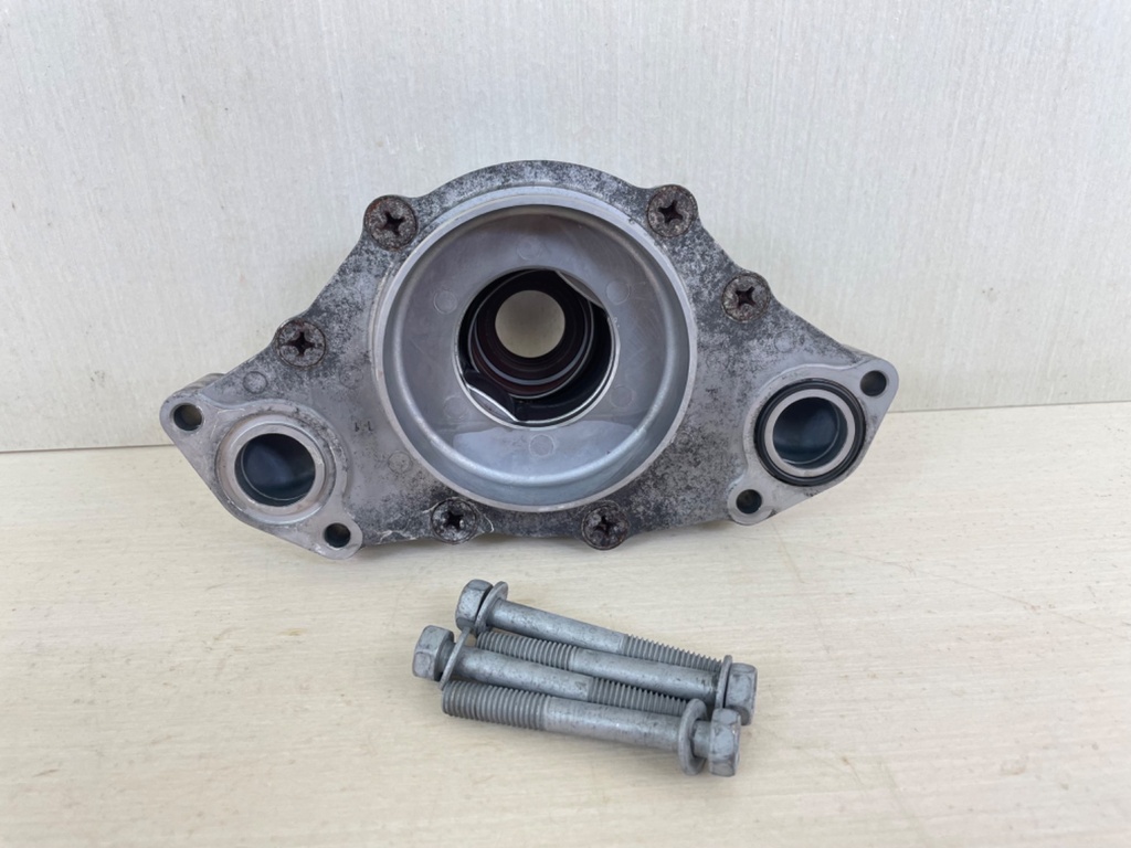 2015 Yamaha 200HP F200 4 Stroke Outboard Oil Pump Assembly 6DA-13300-00-00