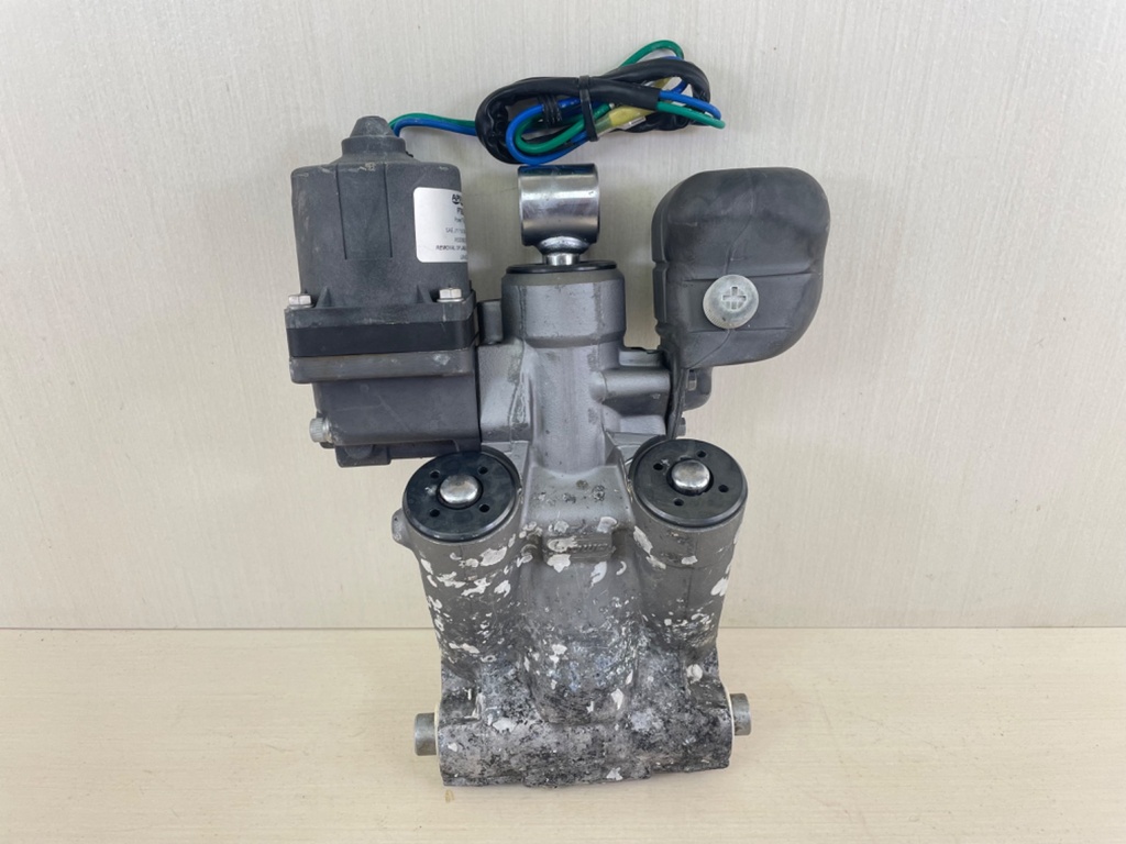 2002-2011 Suzuki DF140 140HP 4 Stroke Outboard Power Trim Tilt Unit 48503-92J04