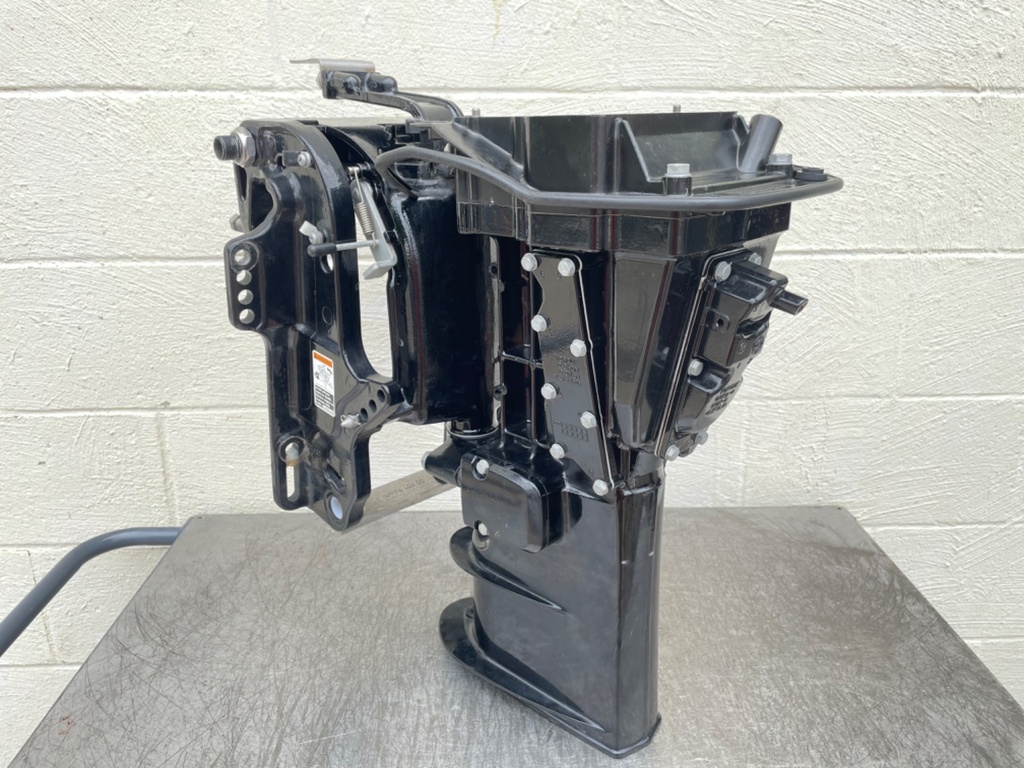 2009 Mercury 25HP 4 Stroke Outboard Long Mid-Section Swivel Bracket Steering Arm