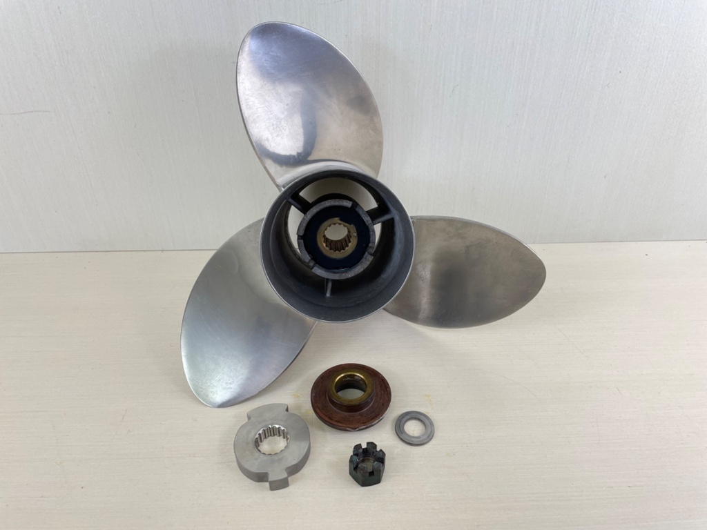 Saltwater Series XL Prop - 3 Blade 15.5 x 19 RH Stainless Steel