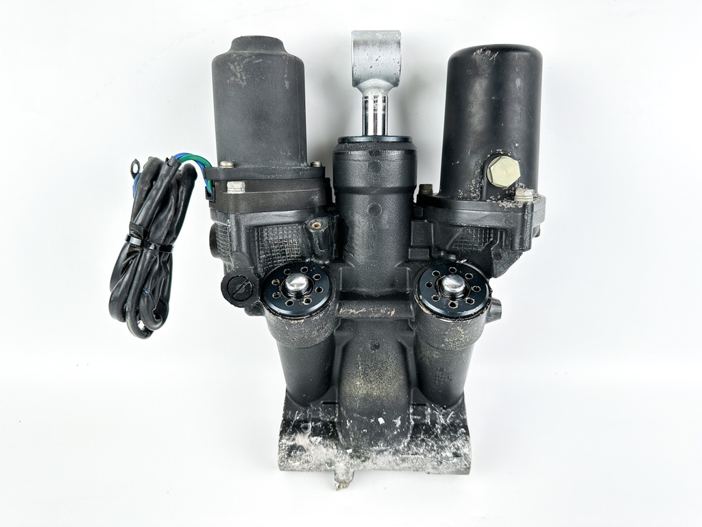 Yamaha 150HP Outboard Engine Power Trim & Tilt Unit Assembly 63P-43800-20-00