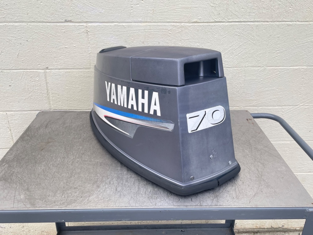 2000-2006 Yamaha 70HP 2 Stroke Outboard Top Cover Cowling Hood
