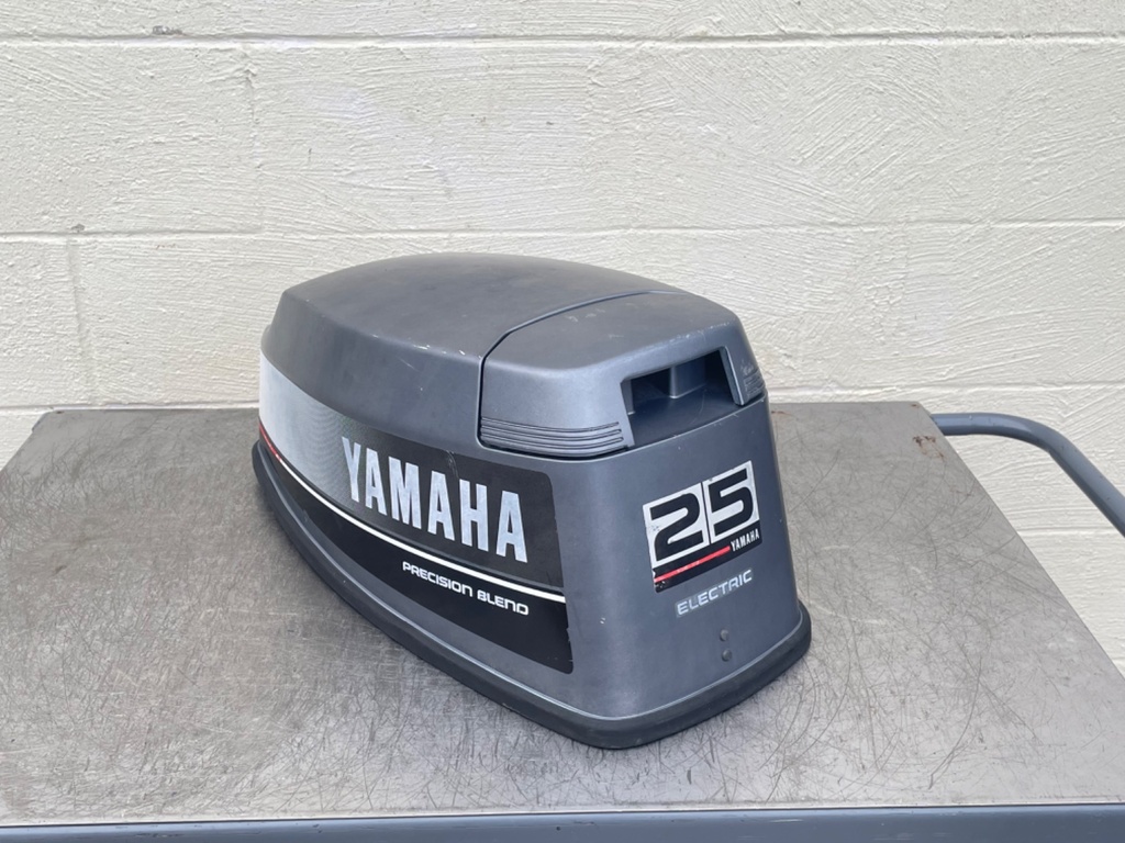 Yamaha 25HP 2 Stroke Outboard Top Cowling Cover Hood Lid Assembly