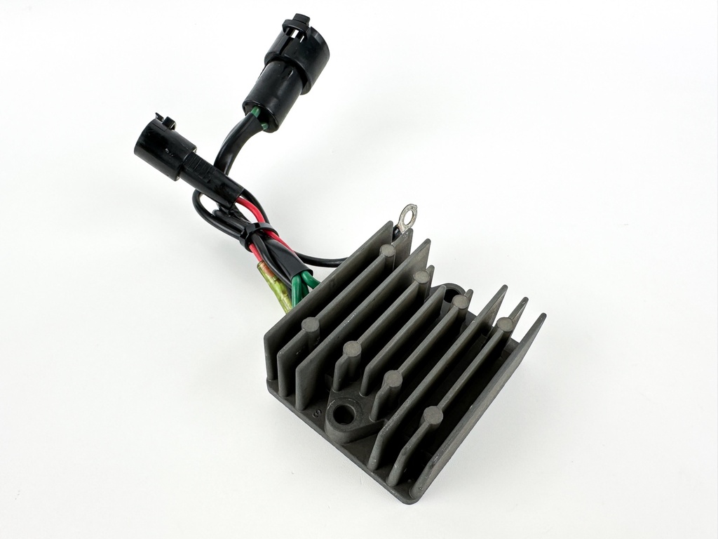 2004 Yamaha 150 HP 2 Stroke Outboard Rectifier & Regulator 6R3-81960-10-00 OEM