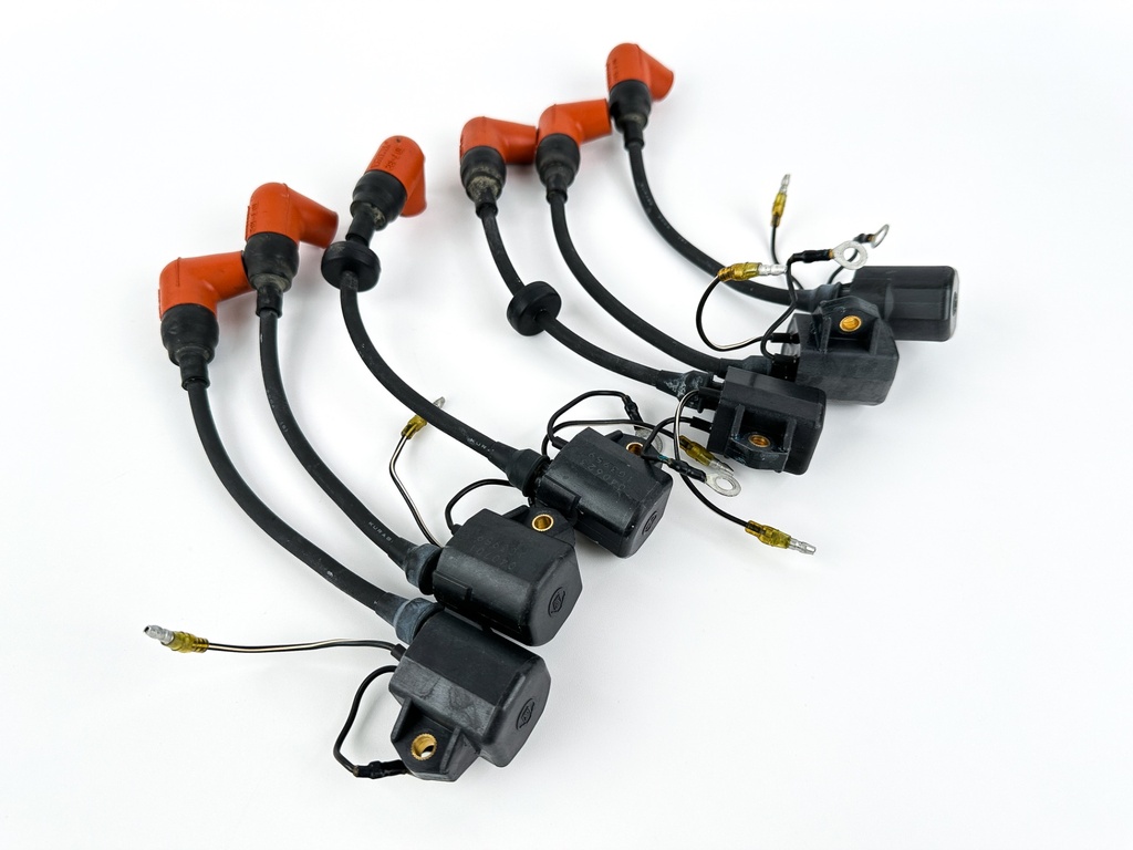 2005 Yamaha 150 HP 2 Stroke Outboard Ignition Coil Set 6E3-82370-21-00 Tested