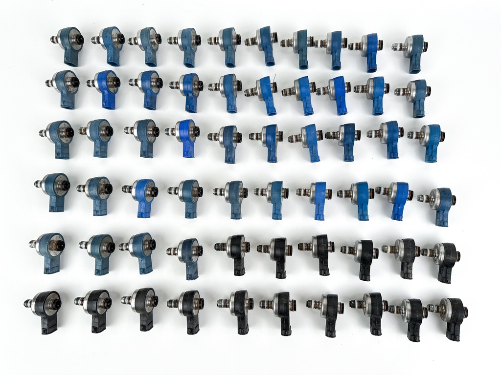 Lot of 60 Mercury Optimax Air Injectors OEM Used Untested Core Rebuild Parts