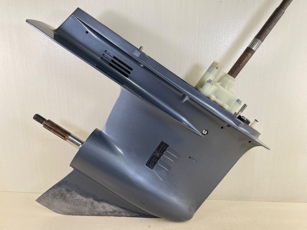 2012+ Yamaha 200HP F200 4 Stroke Outboard 25" XL Lower Unit Gear Case RH 6DA-45300-10-8D