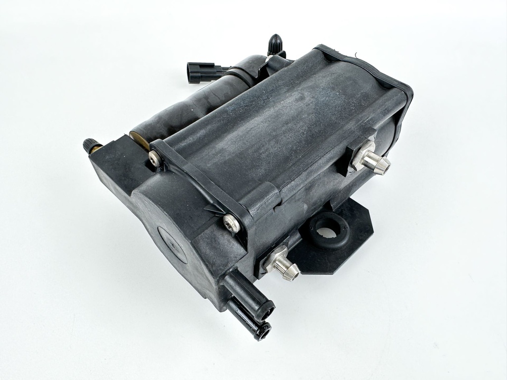 2014 Evinrude 200 HP 2 Stroke Outboard Vapor Separator Tank VST 5006063 OEM