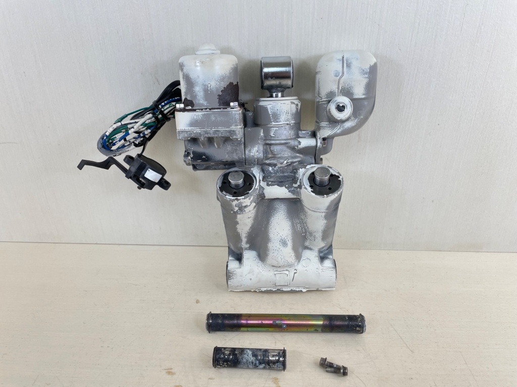 OMC Johnson Evinrude Hydraulic Power Trim And Tilt Assembly 60HP - 300HP