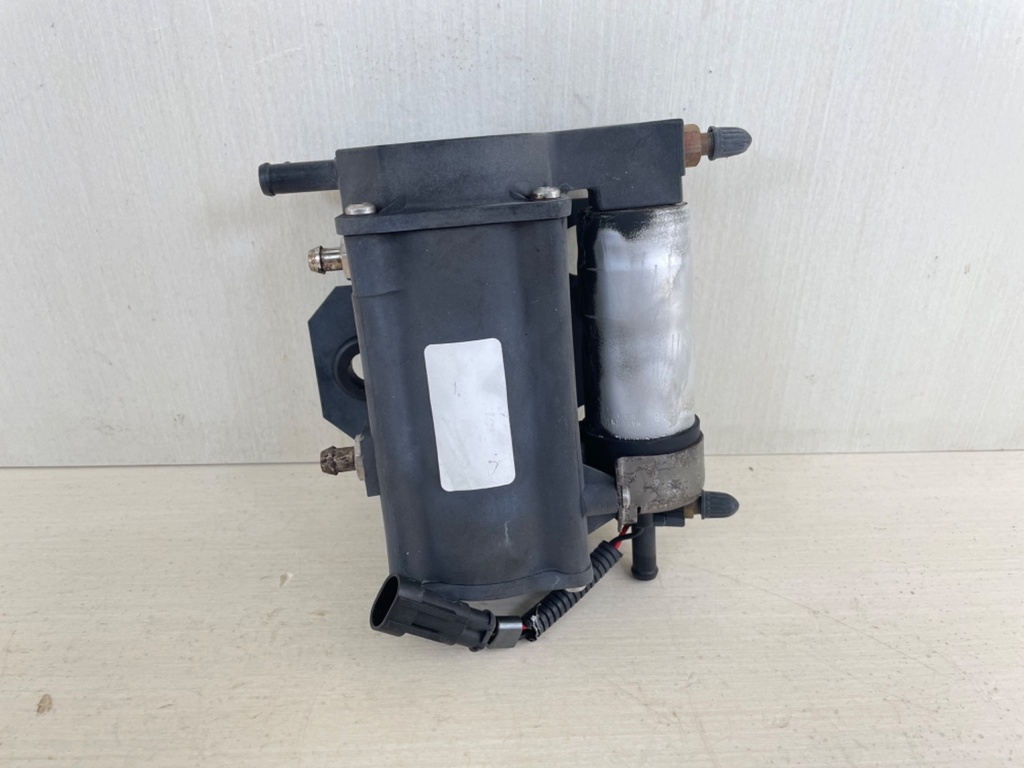 2006 Evinrude 90HP Etec 2 Stroke Outboard Fuel Pump Vapor Separator VST 5006085