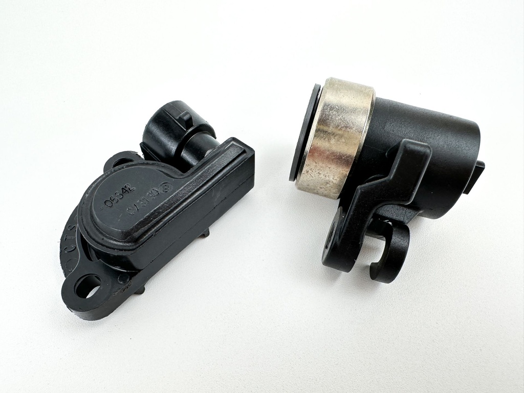 2013 Evinrude 250 HP 2 Stroke Outboard Throttle Position Sensor TPS 5006484 OEM