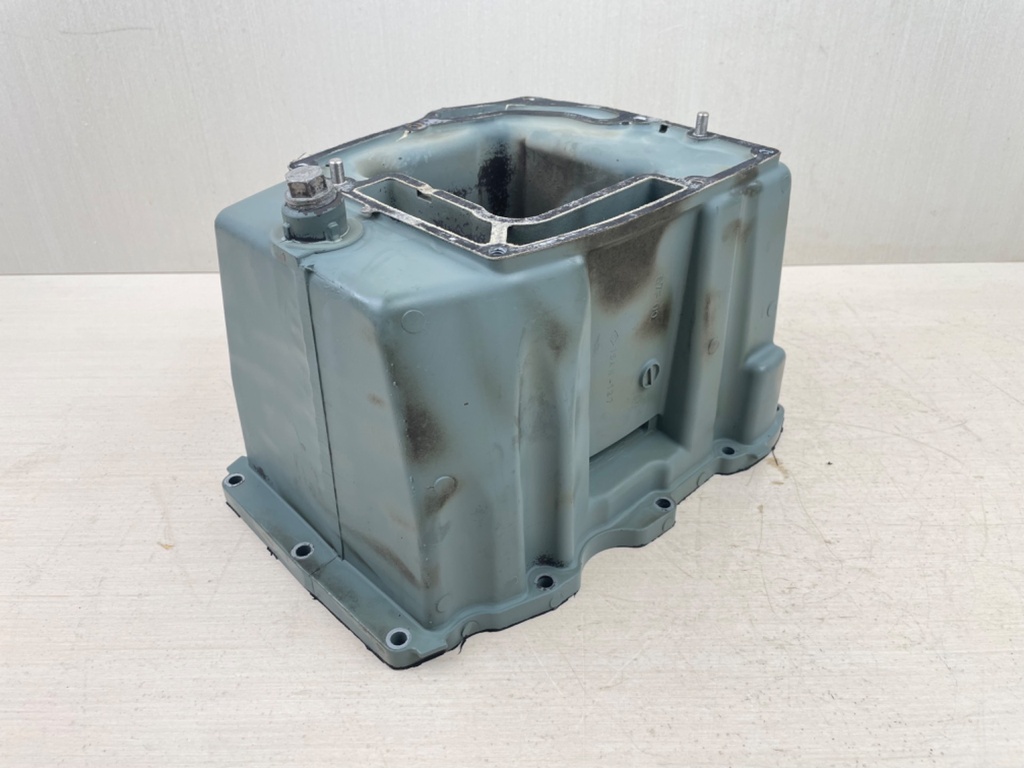 2003 Yamaha F115 115HP 4 Stroke Outboard Oil Pan 67F-15311-00-5B