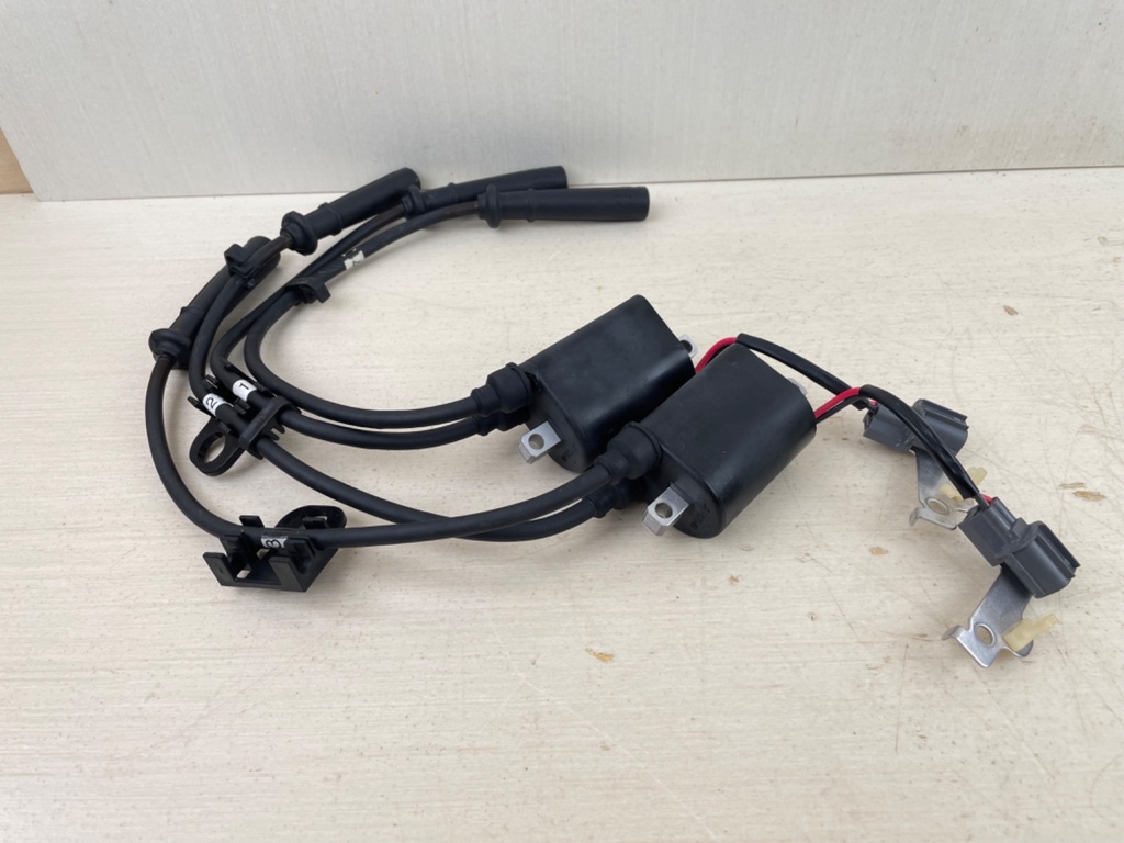 2007 Yamaha 115HP F115 Outboard Ignition Coil 68V-82310-10-00 68V-82310-00-00