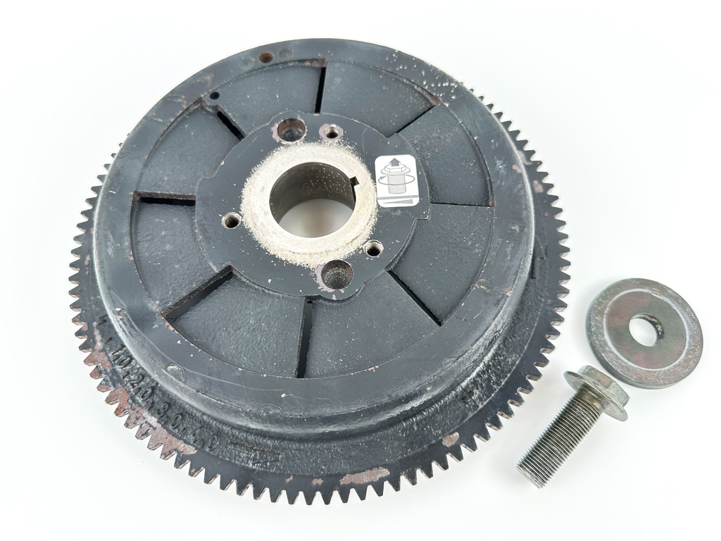 2005 Suzuki 115 HP 4 Stroke Outboard Flywheel 32102-92J10 OEM