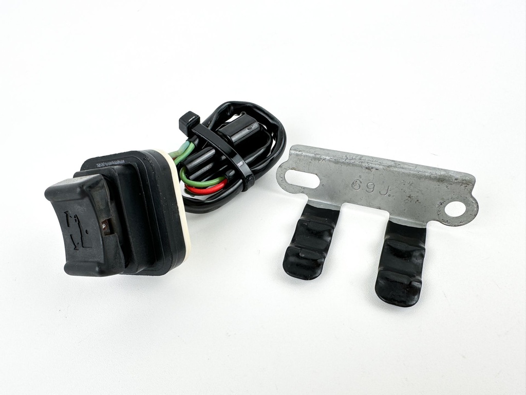 2009 Yamaha 250 HP 4 Stroke Outboard Trim Switch 6BR-82563-00-00 OEM