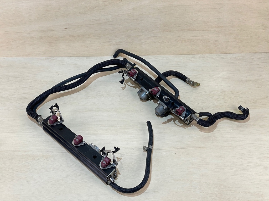 2006 Mercury Optimax 225HP Fuel Injectors With Fail Rails 804528