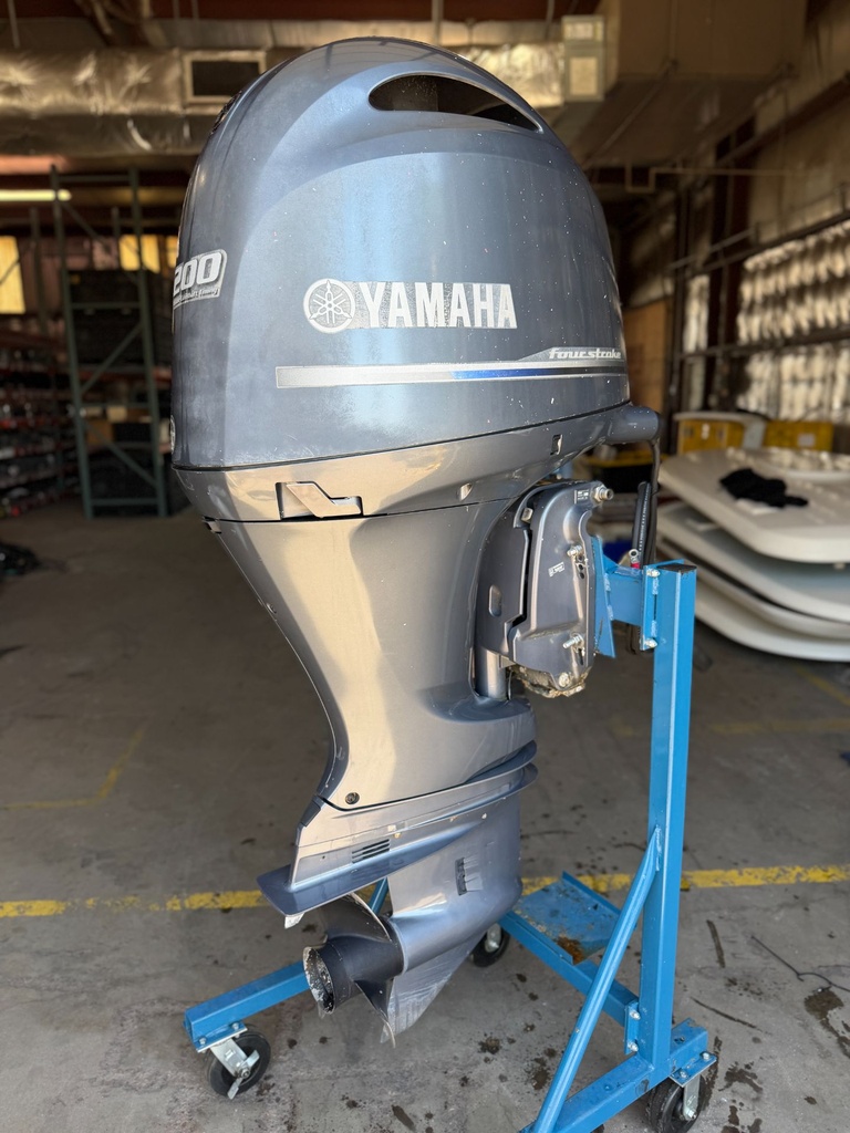 2017 Yamaha F200 200HP I4 4 Stroke Outboard Engine 25" Shaft