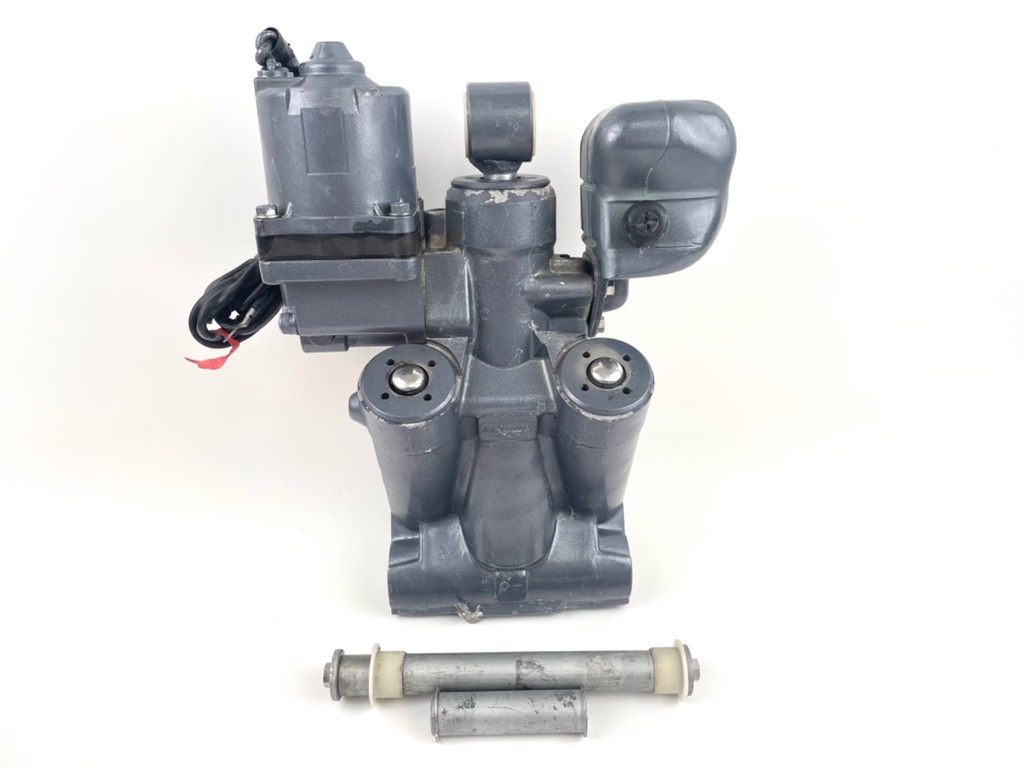 Yamaha 150HP Outboard Engine Power Trim & Tilt Unit Assembly 63P-43800-23-00